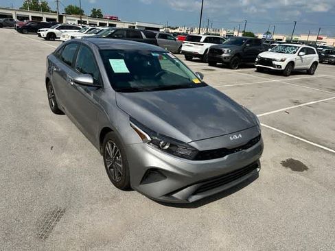 Used 2024 Kia Forte LXS FWD image 16