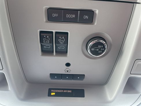 Used 2020 Chevrolet Tahoe Premier image 36