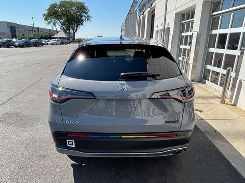 Used 2023 Honda HR-V Sport image 4
