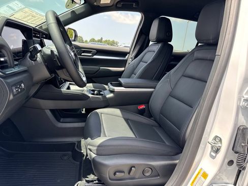 New 2027 GMC Terrain Elevation w/ Elevation Premium Package AWD/4WD image 16
