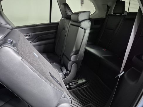 New 2026 Toyota Grand Highlander Limited image 42