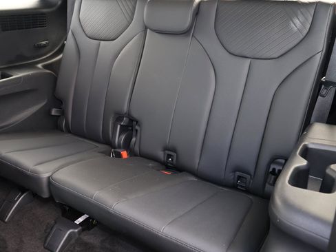 Used 2024 Hyundai Palisade SEL image 21