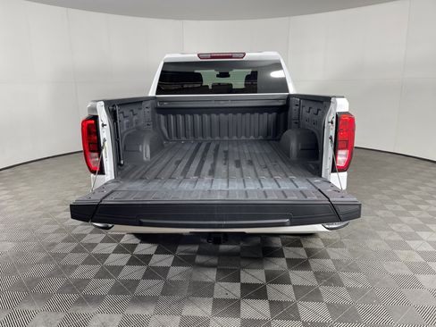 Used 2024 GMC Sierra 1500 Elevation image 7
