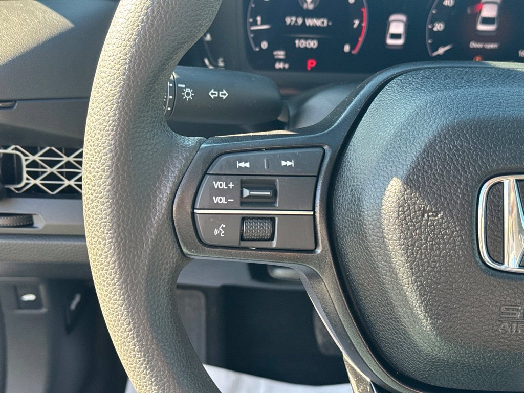Used 2025 Honda Accord SE image 12