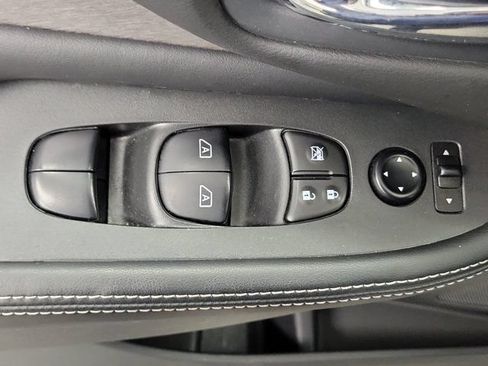 Certified 2024 Nissan Murano SV w/ SV Midnight Edition Package FWD image 20