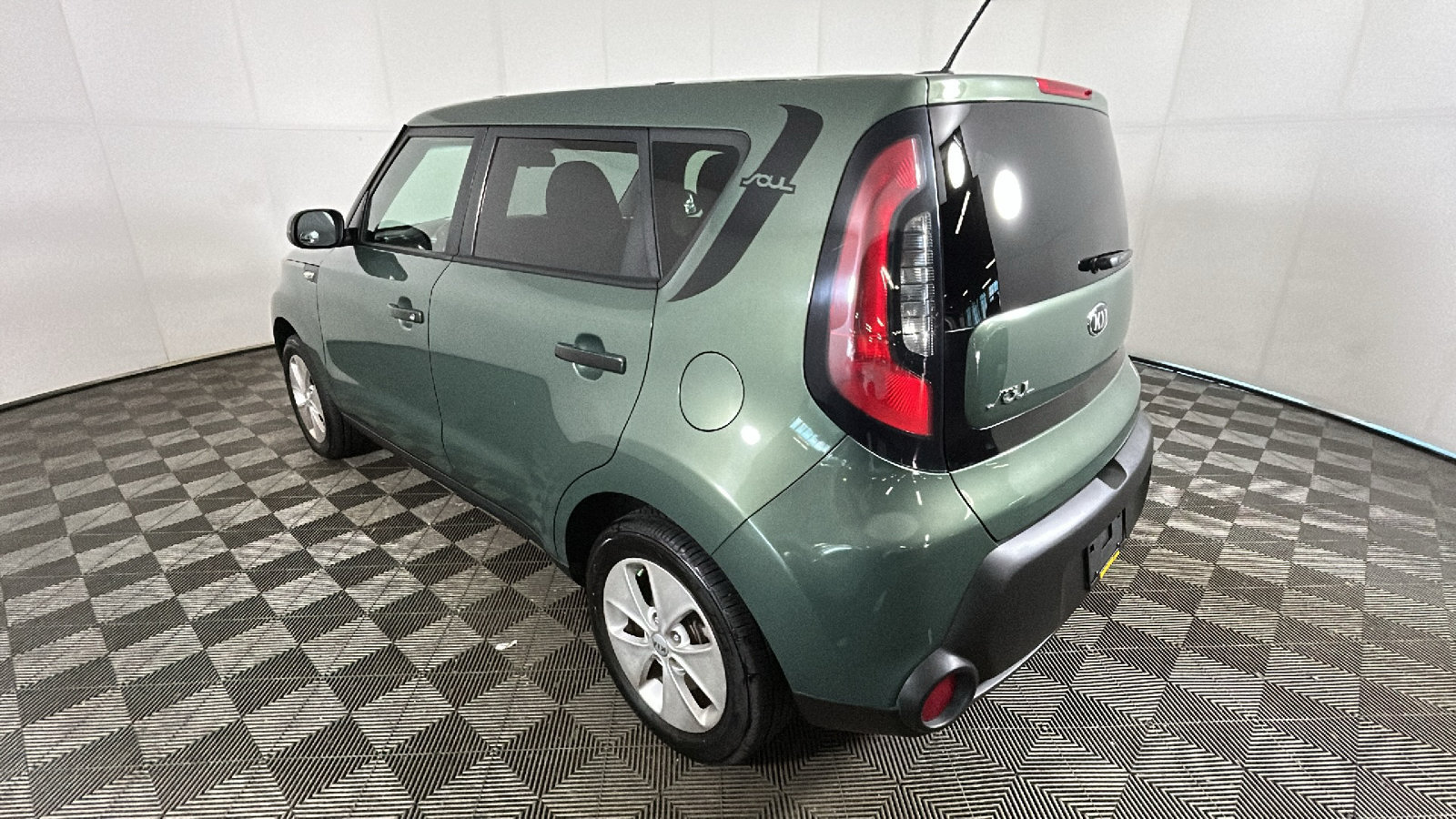 Used 2014 Kia Soul FWD image 5