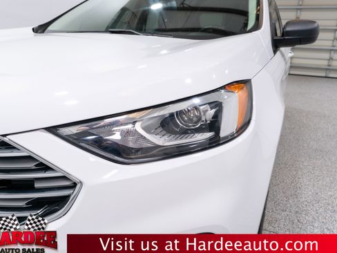 Used 2021 Ford Edge SE image 8