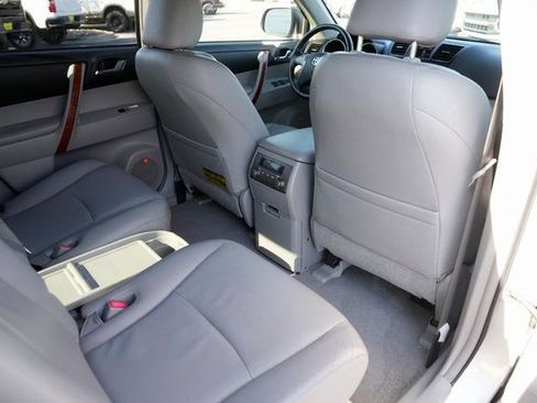 Used 2009 Toyota Highlander Limited image 15