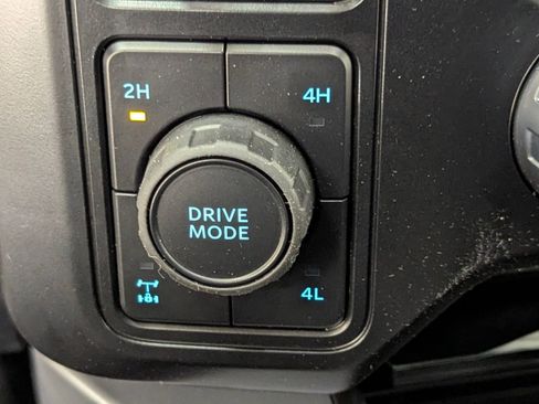 New 2026 Ford F250 Lariat w/ Chrome Package image 29