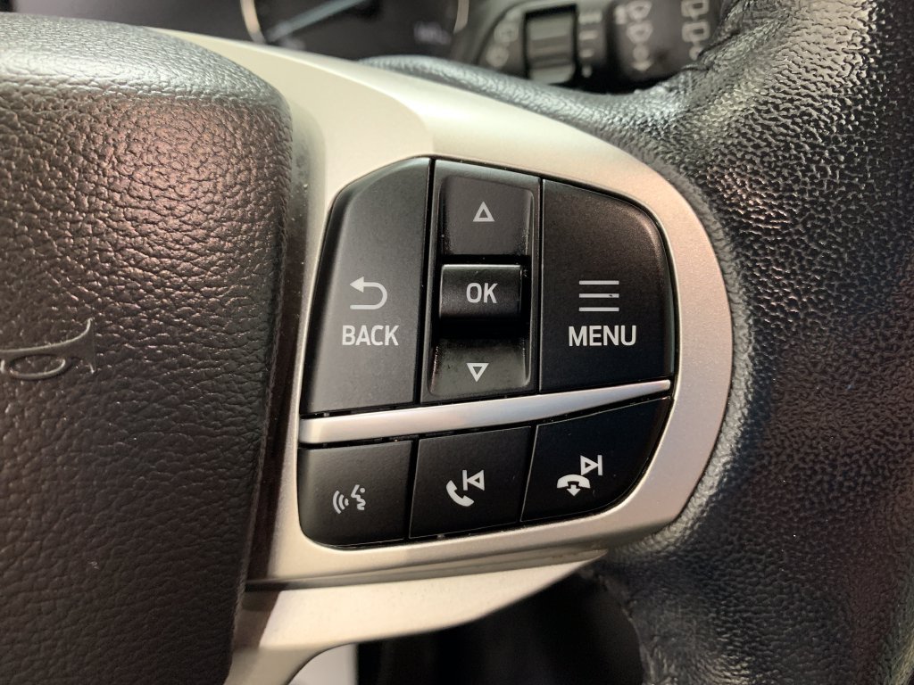 Used 2022 Ford Explorer XLT AWD/4WD image 24
