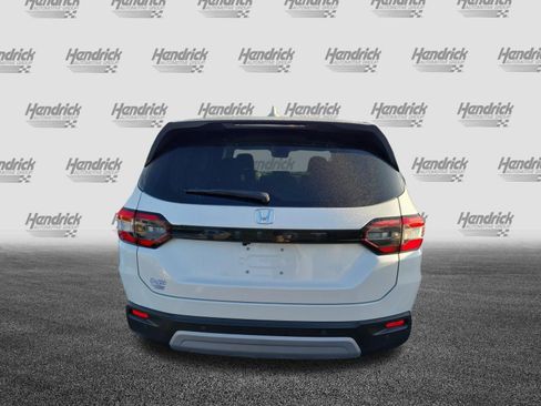 Used 2025 Honda Pilot EX-L image 9