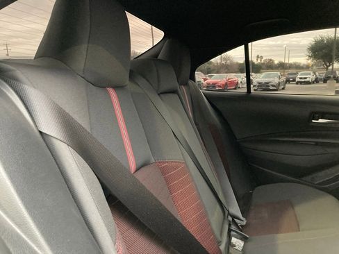 Used 2025 Toyota Corolla SE image 14