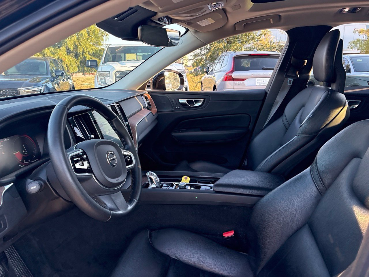 Used 2019 Volvo XC60 T8 Inscription w/ Advanced Package AWD/4WD image 19