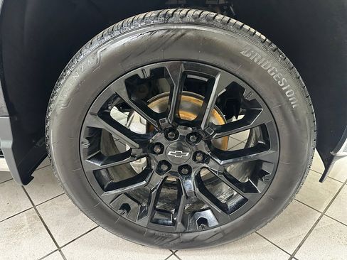 Certified 2023 Chevrolet Silverado 1500 LTZ w/ Technology Package image 17