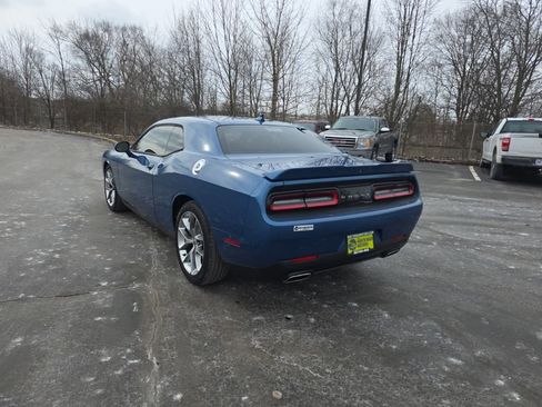 Used 2021 Dodge Challenger GT image 5
