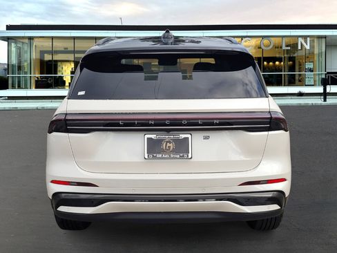 New 2026 Lincoln Nautilus Reserve w/ Jet Appearance Package image 5