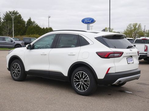 New 2025 Ford Escape SE w/ PHEV Premium Package FWD image 4