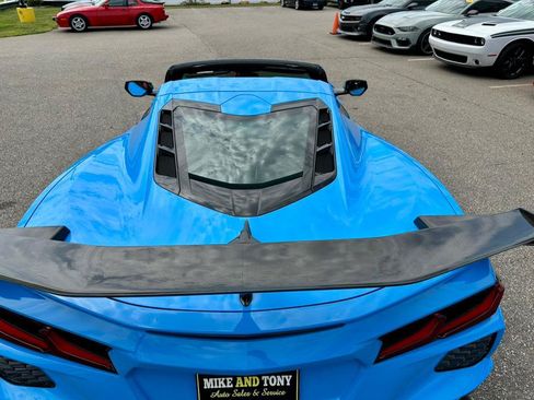 Used 2021 Chevrolet Corvette Stingray Coupe w/ Engine Appearance Package RWD image 25
