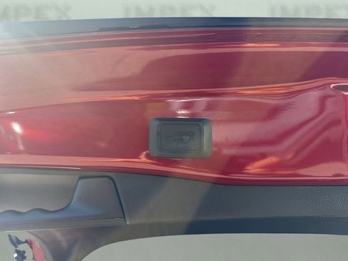 Used 2019 Toyota RAV4 XLE Premium image 28