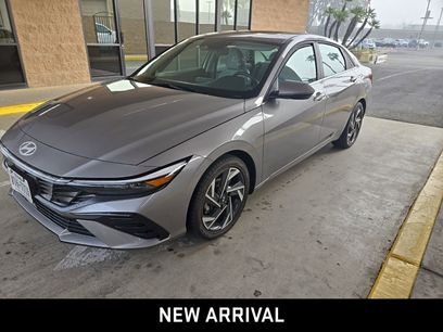 Used 2025 Hyundai Elantra Limited