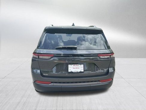 New 2026 Jeep Grand Cherokee Limited AWD/4WD image 6