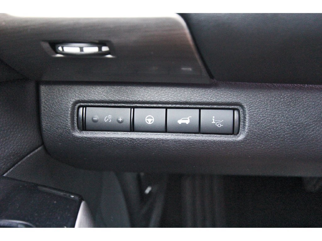 Used 2023 Nissan Pathfinder Platinum w/ Lighting Package (N93) FWD image 23