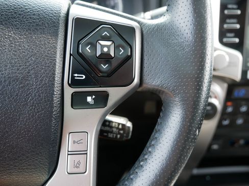 Used 2022 Toyota 4Runner Limited AWD/4WD image 31