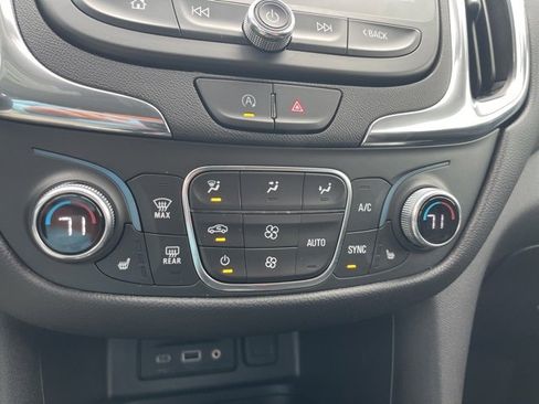 Certified 2022 Chevrolet Equinox LT image 25