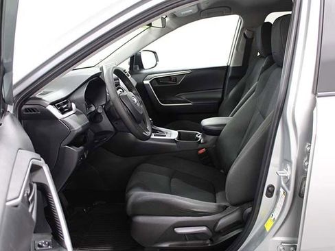 Used 2023 Toyota RAV4 LE FWD image 10