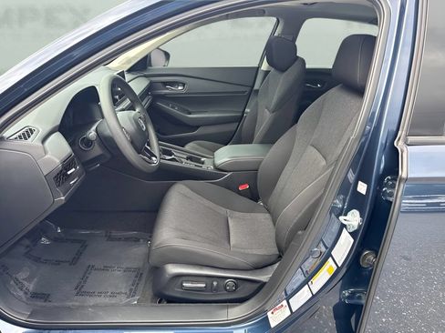 Used 2024 Honda Accord EX image 6