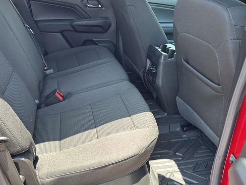 New 2025 GMC Canyon Elevation w/ Convenience Package image 19