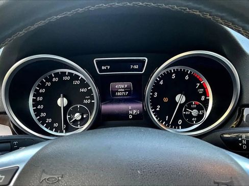 Used 2014 Mercedes-Benz ML 350 ML 350 4MATIC Sport Utility 4D w/ Premium 1 Package image 21