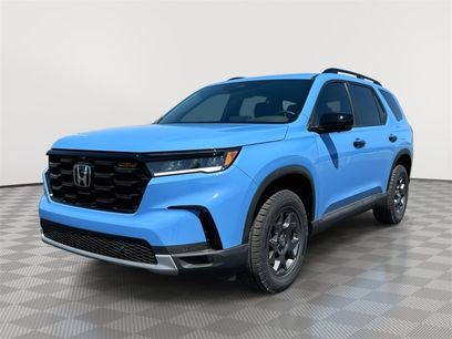 New 2025 Honda Pilot TrailSport