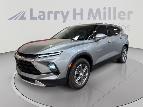 Used 2024 Chevrolet Blazer LT w/ Driver Confidence Package AWD/4WD image 1