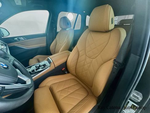 Used 2025 BMW X5 xDrive40i w/ Premium Package AWD/4WD image 22