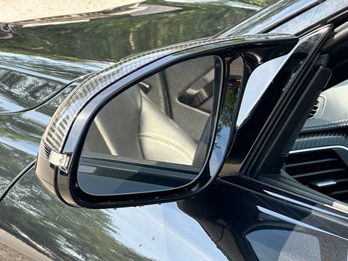 Used 2018 BMW M4 Convertible w/ Competition Package RWD image 22