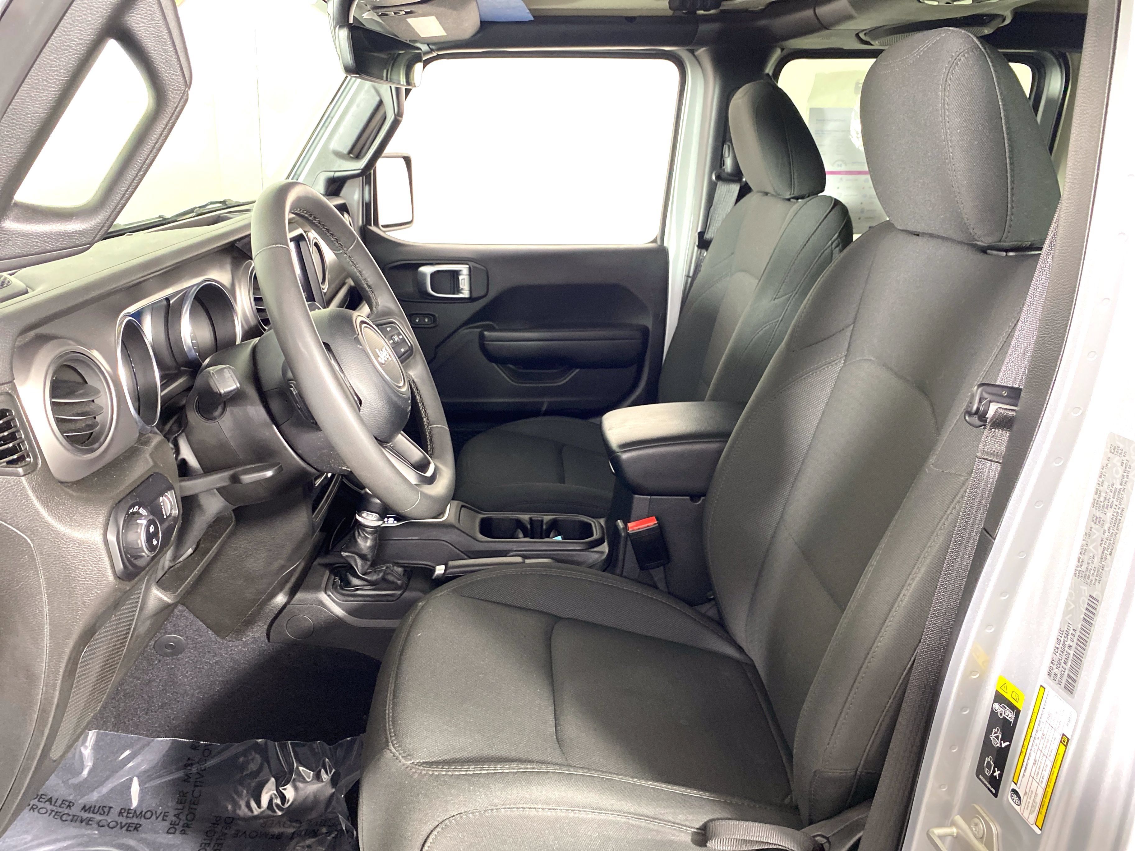 Used 2023 Jeep Gladiator Sport AWD/4WD image 16