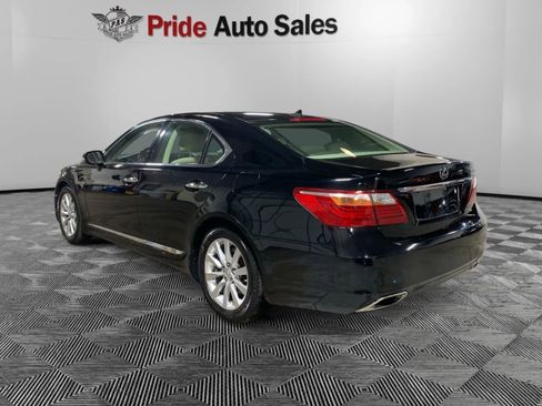 Used 2011 Lexus LS 460 AWD w/ Comfort Pkg image 5