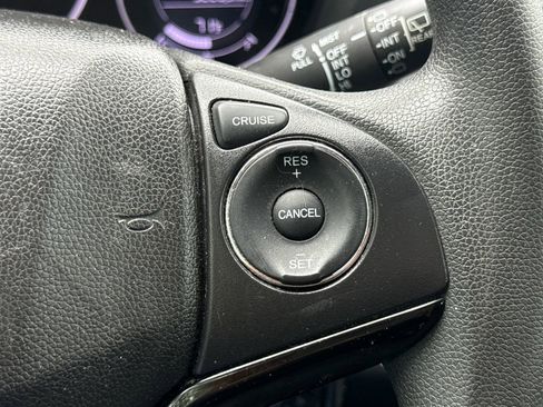 Used 2022 Honda HR-V LX image 27