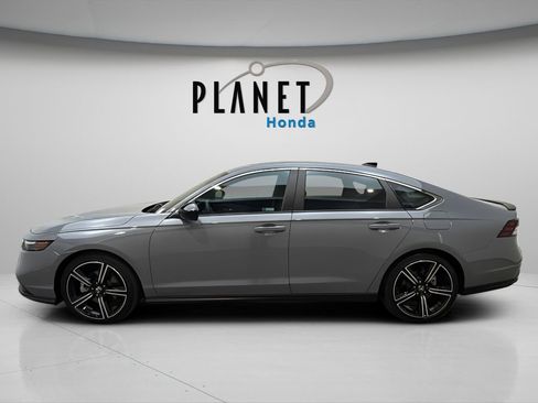 Certified 2023 Honda Accord Sport image 3