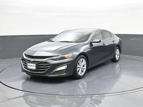 Used 2021 Chevrolet Malibu LT FWD image 1