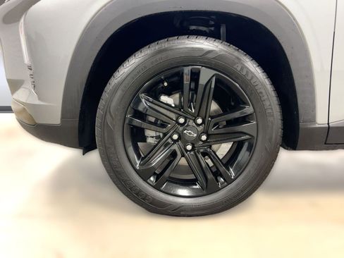 Used 2024 Chevrolet Trax ACTIV w/ Driver Confidence Package image 11