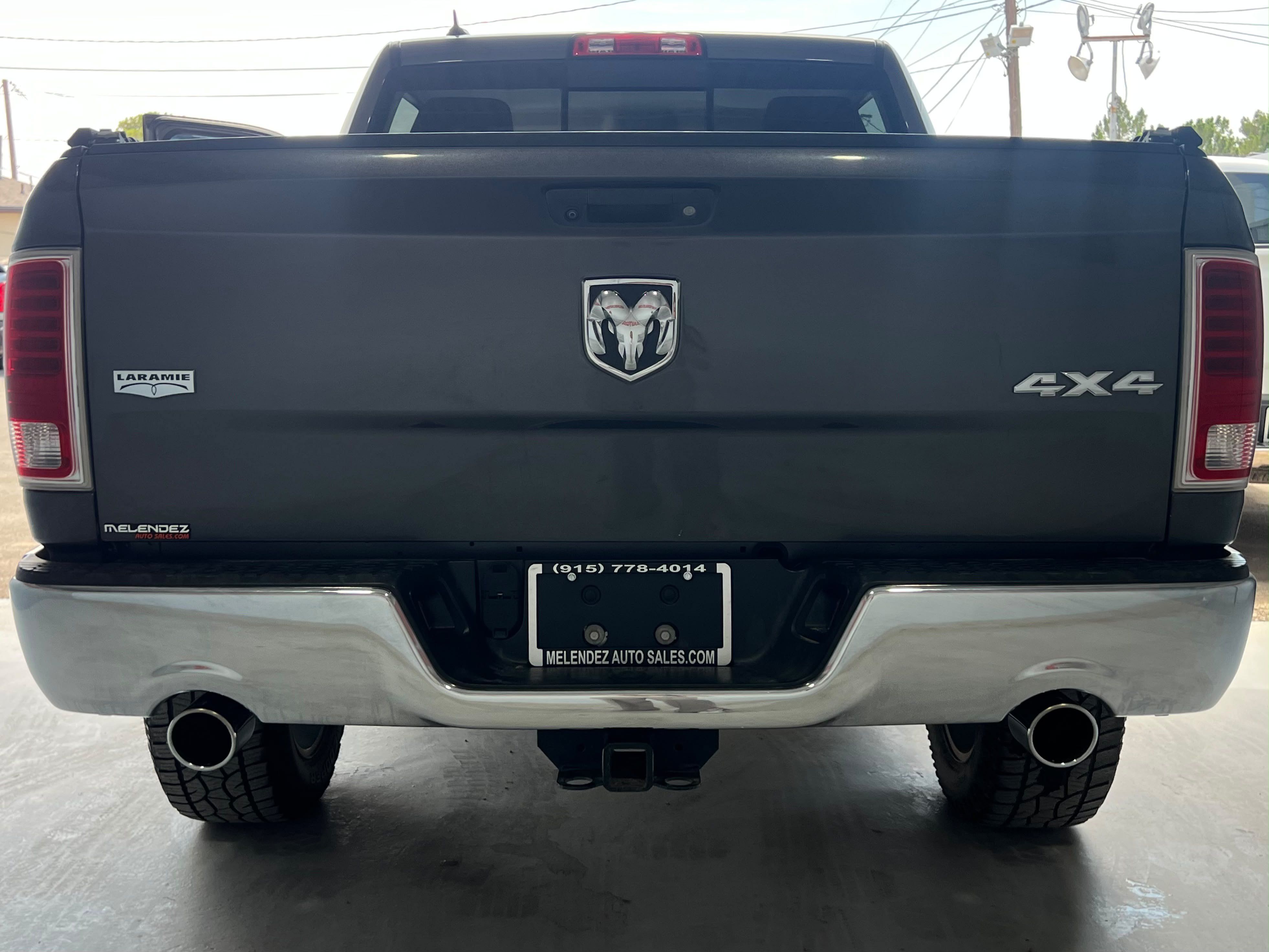 Used 2016 RAM 1500 Laramie w/ Convenience Group AWD/4WD image 4