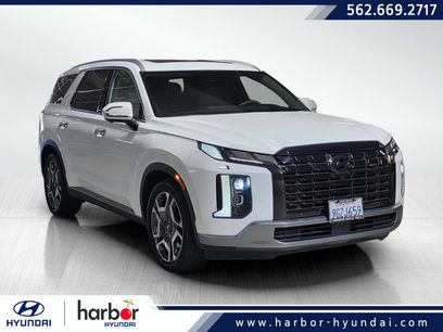 Used 2023 Hyundai Palisade Limited w/ Cargo Package