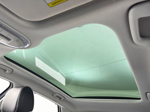 Used 2022 Hyundai Ioniq 5 Limited image 11