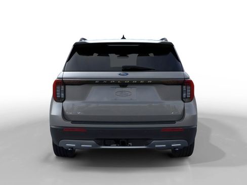New 2026 Ford Explorer Active image 5