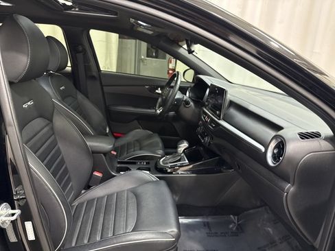 Used 2023 Kia Forte GT-Line w/ GT-Line Premium Package FWD image 31