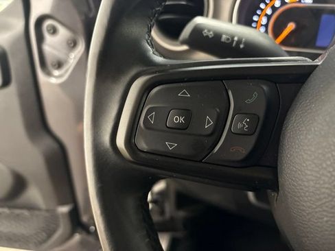 Used 2022 Jeep Wrangler Sport AWD/4WD image 18