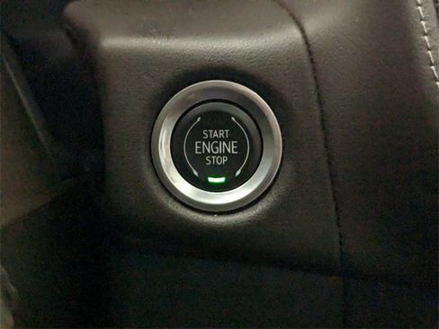 Used 2021 GMC Yukon SLT w/ SLT Premium Package image 26