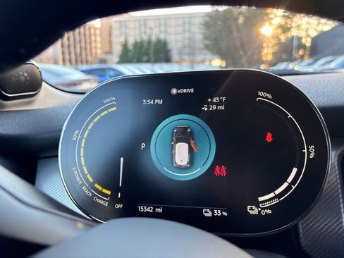 Used 2024 MINI Cooper SE image 29